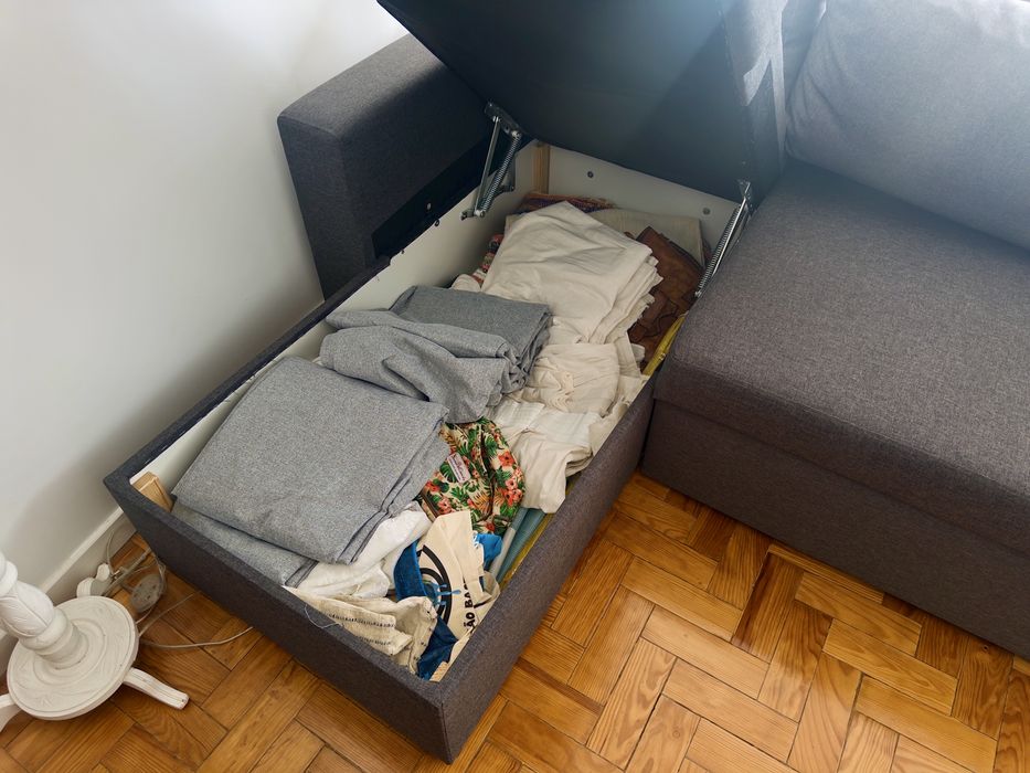 Sofá Jisk (sofá cama e arrumação)
