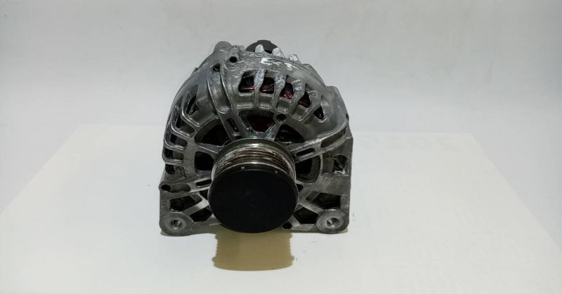 Alternador RENAULT Clio IV (BH_)