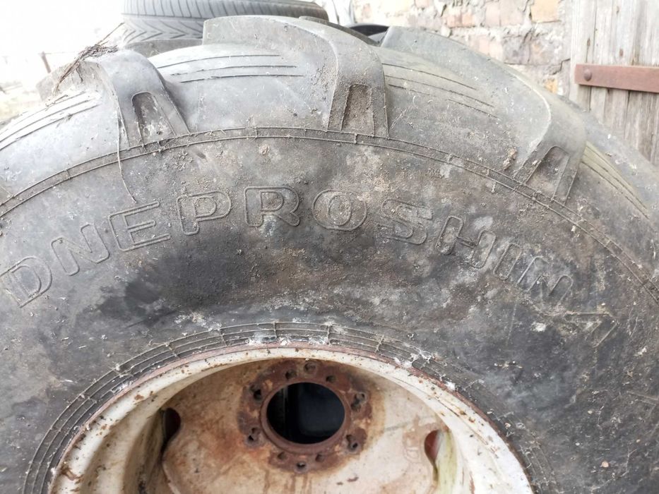 Шина 18.4-24 на комбайн