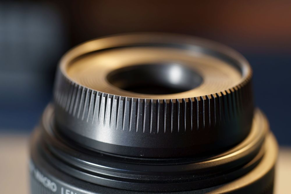 Canon EF-S 35mm f/2.8 Macro IS STM – Como Nova