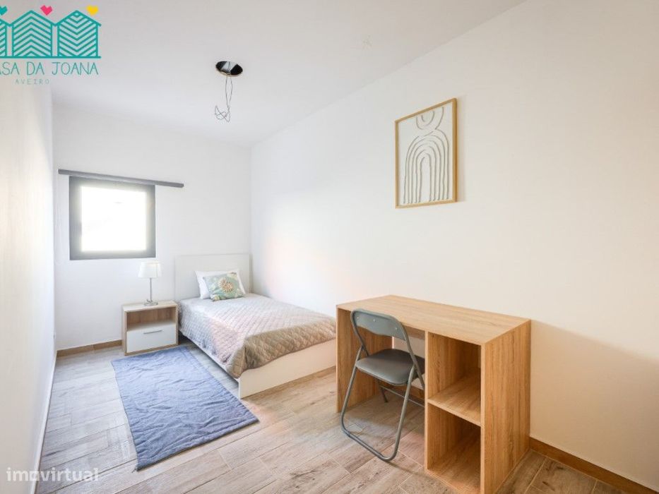 Quarto Individual em Aradas