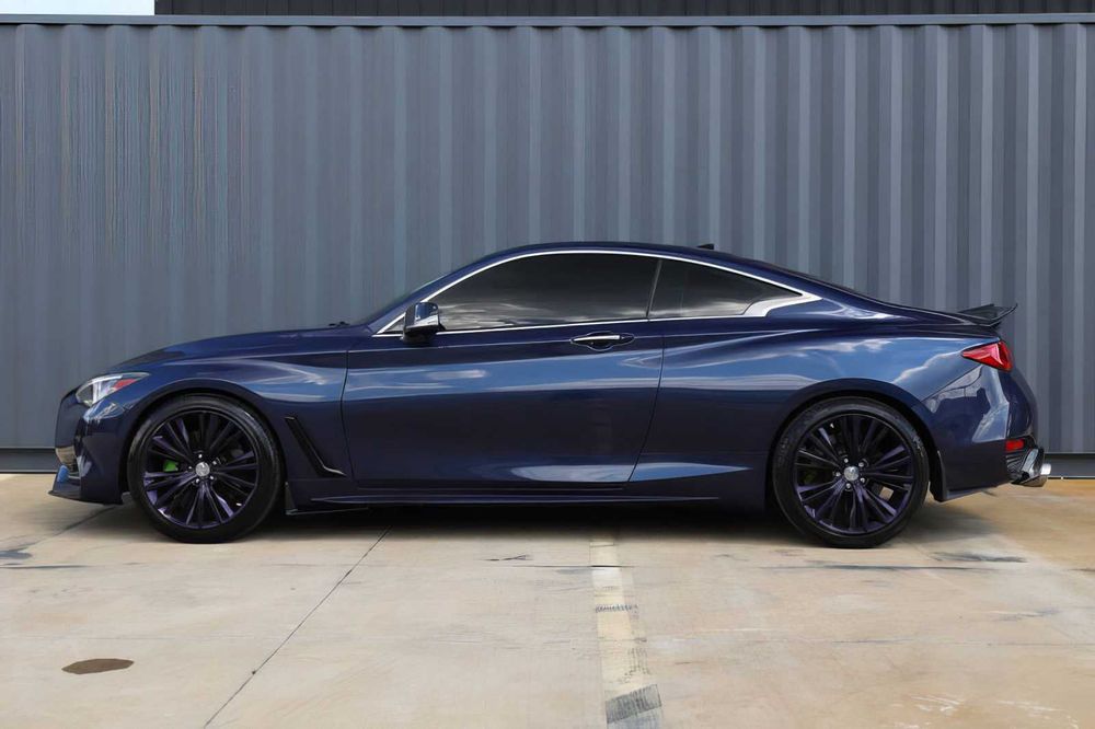 Infiniti Q60 Luxe      2018