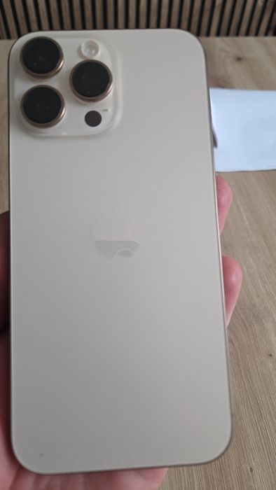 Sprzedam iphone 16 pro max 512gb