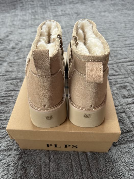 Жіночі зимові угги