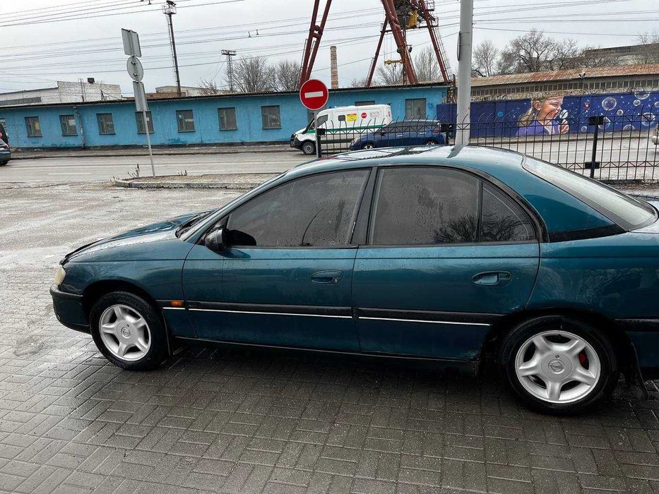 Опель омега Б 1995