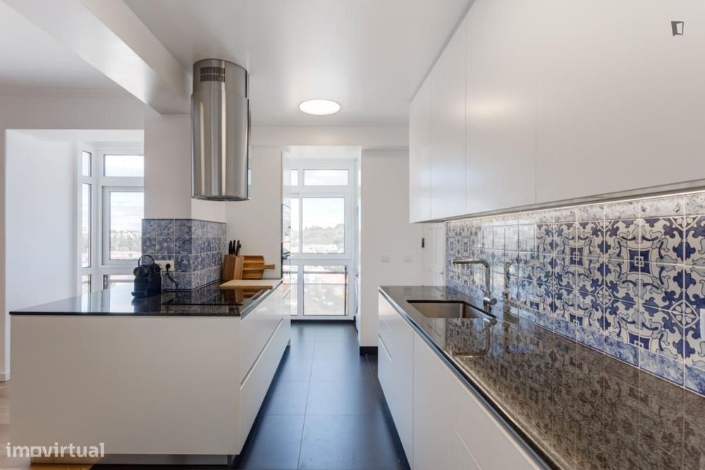 Apartamento com 2 quartos - localizado em Ajuda Lisbon