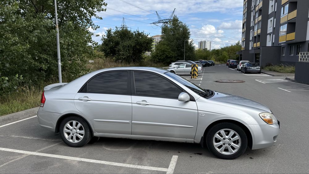 Kia cerato 2009 -автомат, газ