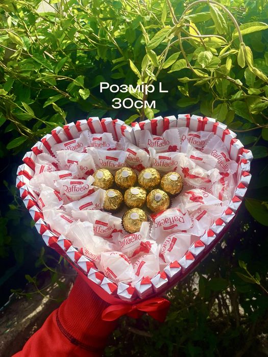 Подарунковий солодкий бокс .Raffaello + Ferrero Rocher