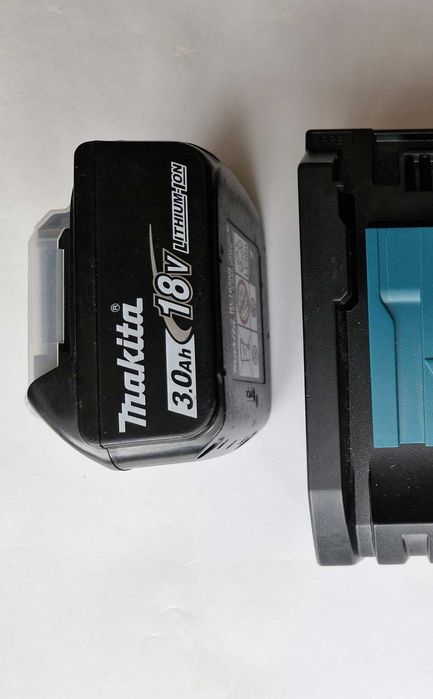 MAKITA Bateria BL1830B