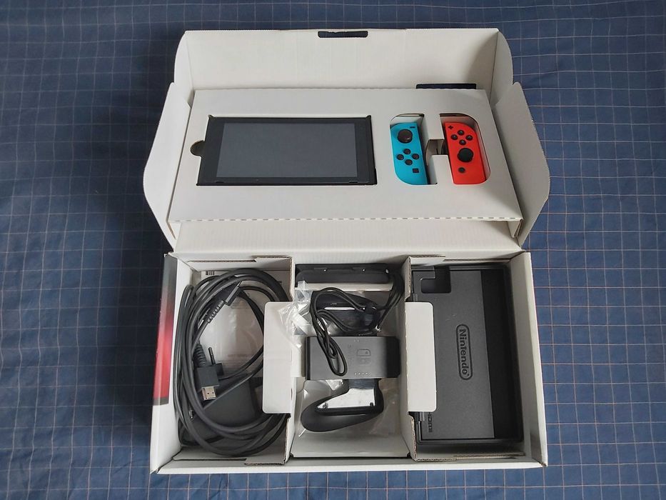 Nintendo Switch V1, Animal Crossing, Mario Kart, Etui Grodzisk