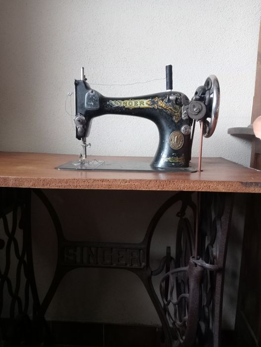 Máquina costura Singer