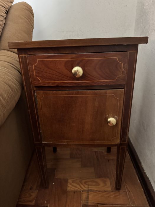 Varios Moveis de Estilo D. Maria