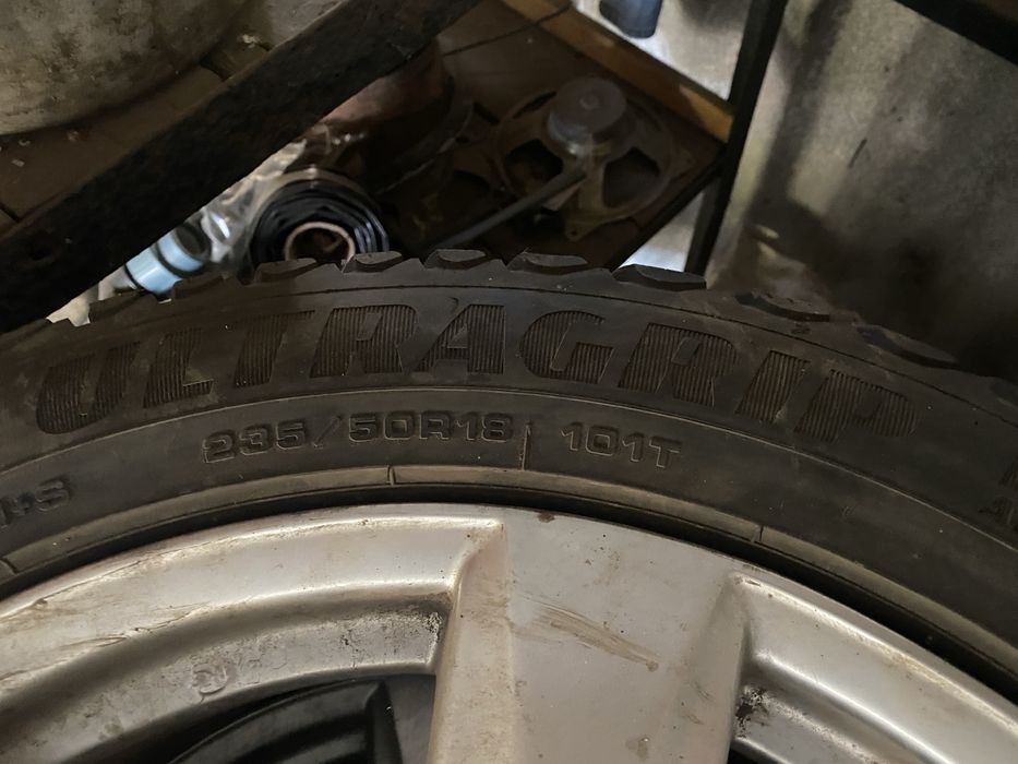 Зимняя резина 235/50 R18