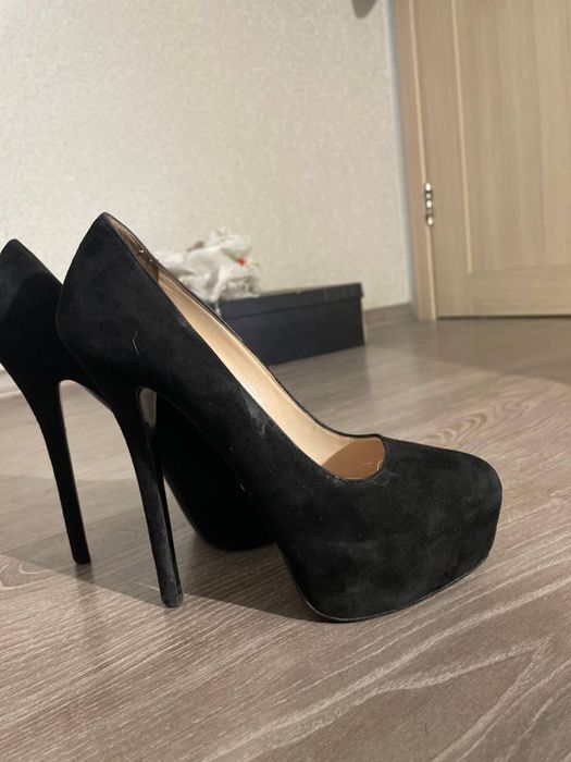 Туфли Prada черные