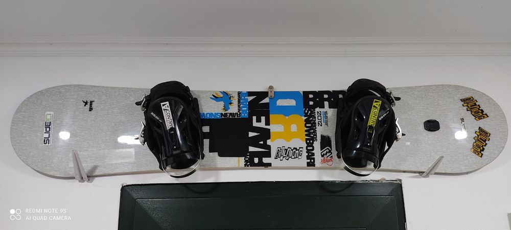 Prancha snowboard + fixadores + botas