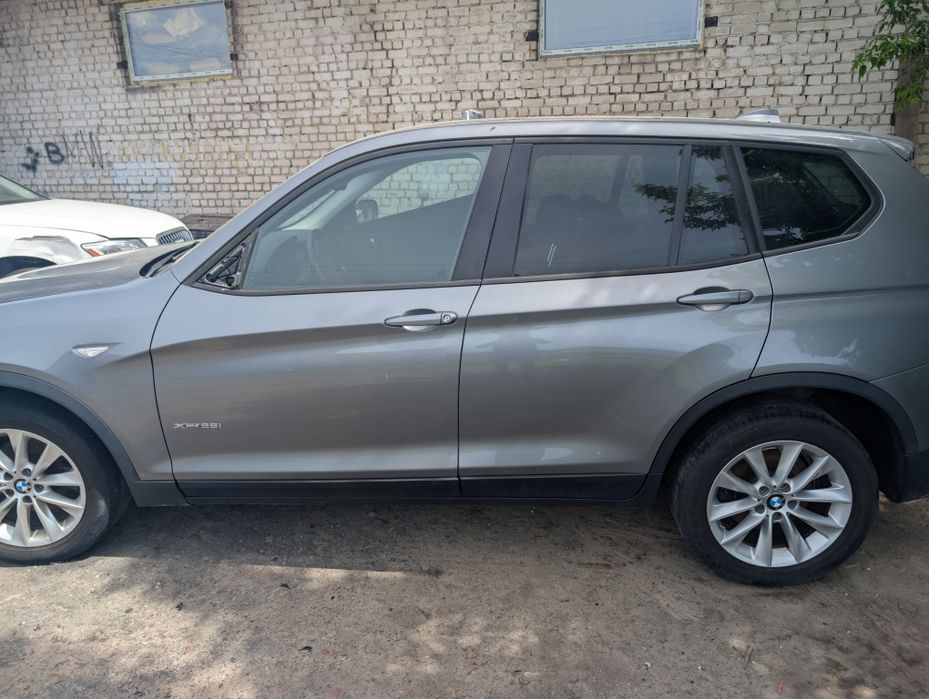 Розборка bmw x3 f25 n20b20a колір a52m