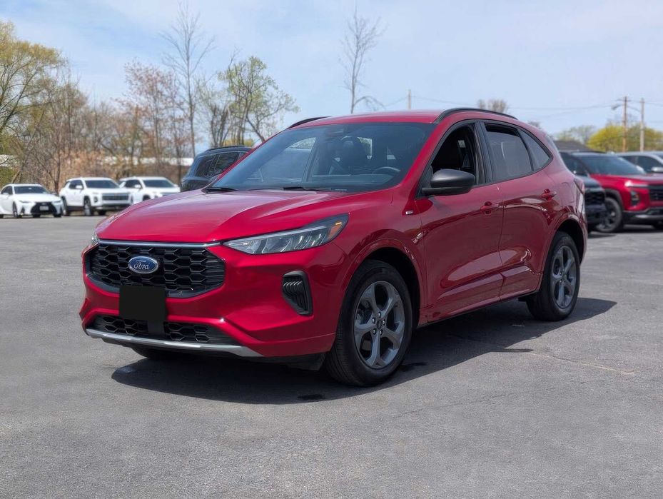 Ford Escape      2024