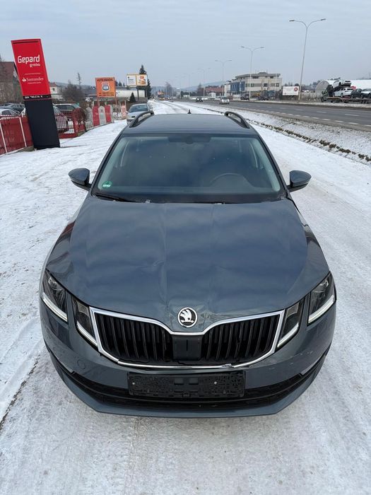 Skoda Octavia Automat DSG Xenon Navi Kamera