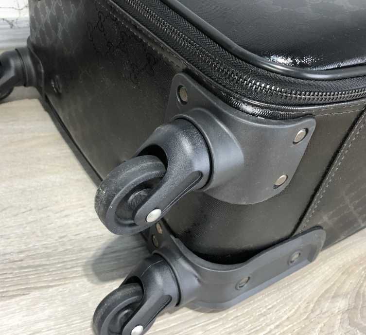 Чемодан Gucci Rolling Luggage Signature 55 with Web Black