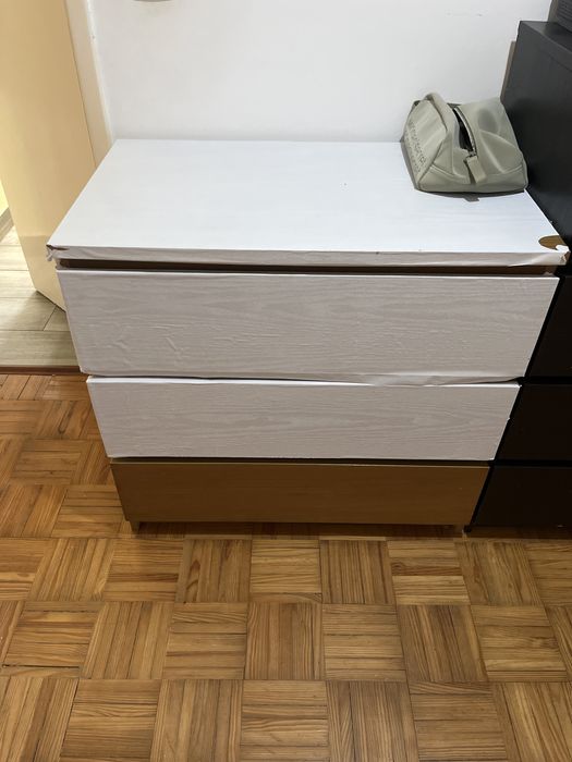 Comoda castanha ikea 3 gavetas