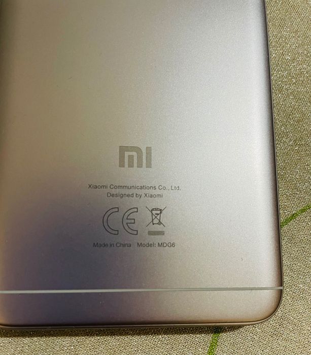 Телефон Xiaomi redmi note 5A