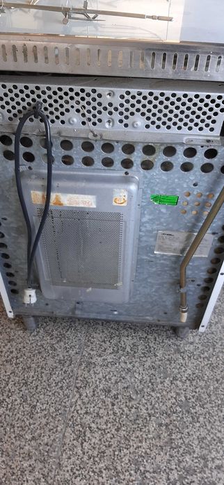 Fogão a gas c/ um bico eléctrico