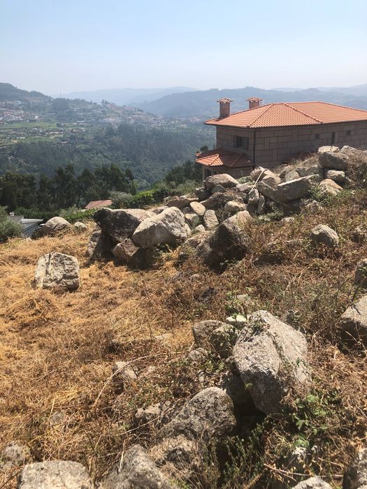 Terreno com Vista Rio + Projeto Incluído — Alpendorada