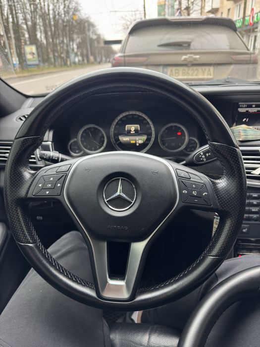 Руль AMG  Мерседес w212 w204 Mersedes Benz без Подушки