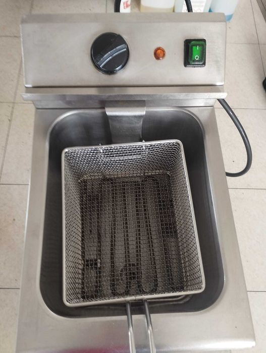 Industrial Deep Fryer445944043396157442