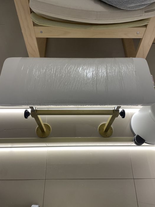 Дзеркало для перукаря