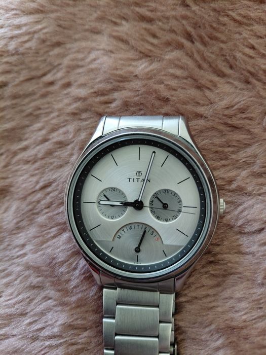 Zegarek męski Titan, model 1803SM01.