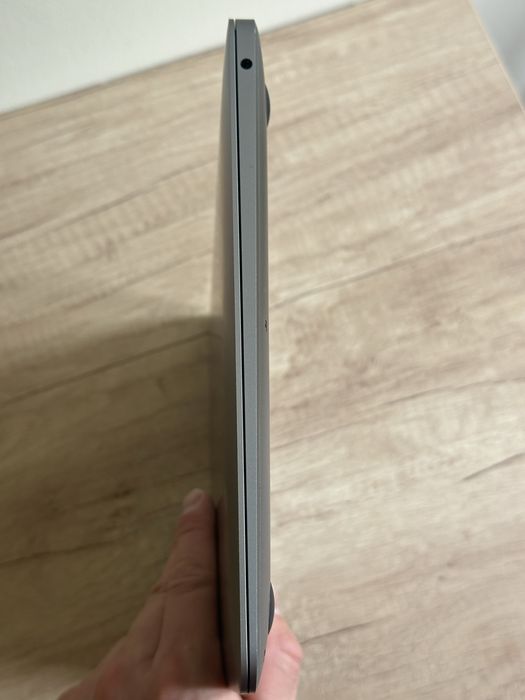MacBook Air 13" M1 / 16GB RAM / 512GB SSD / Bateria 96% / Stan BDB