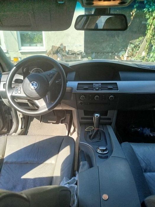 Продам БМВ E61 530