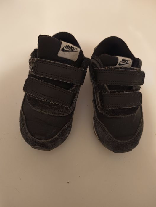 Buty Nike dla chłopczyka r.23,5