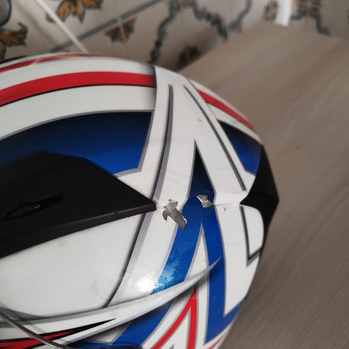 vendo capacete xl + capa de chuva para moto( semi novo )