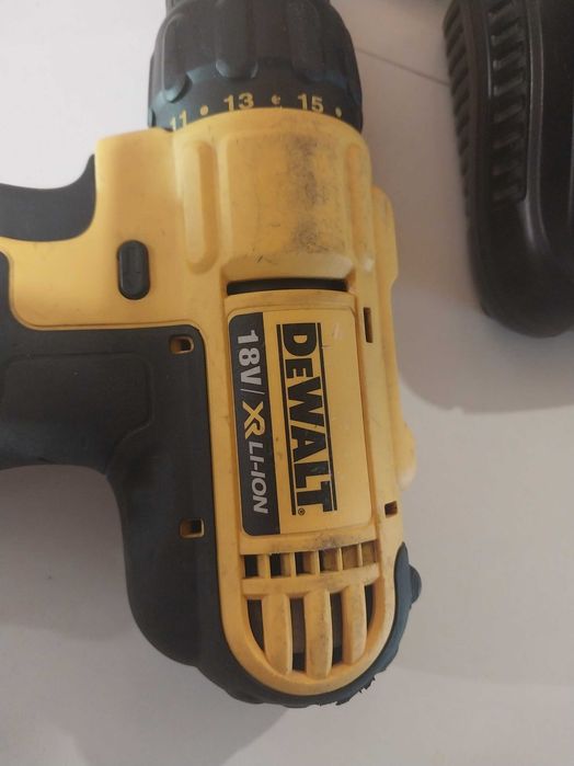 шуруповерт DeWALT DCD771-ks