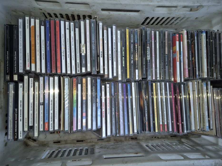 Sprzedam płyty cd oraz dvd z koncertami