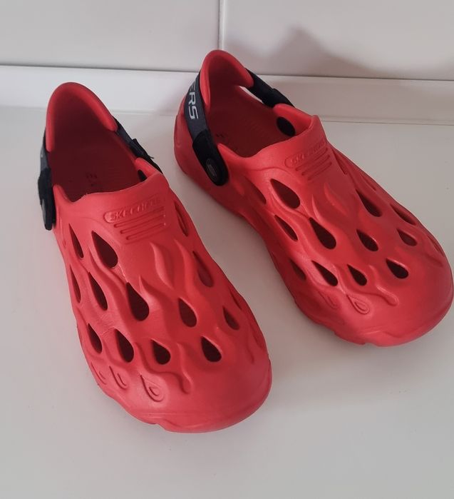 Klapki, buty skechers nie crocs roz 34