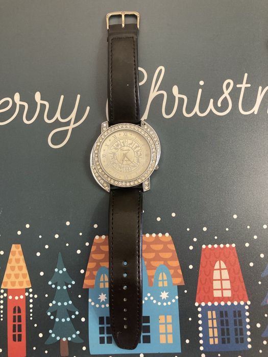 Czarny damski zegarek