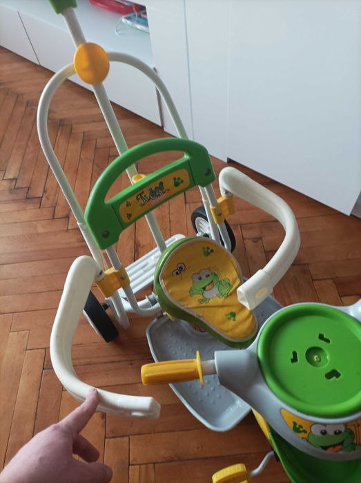 Дитячий велосипед трьохколісний