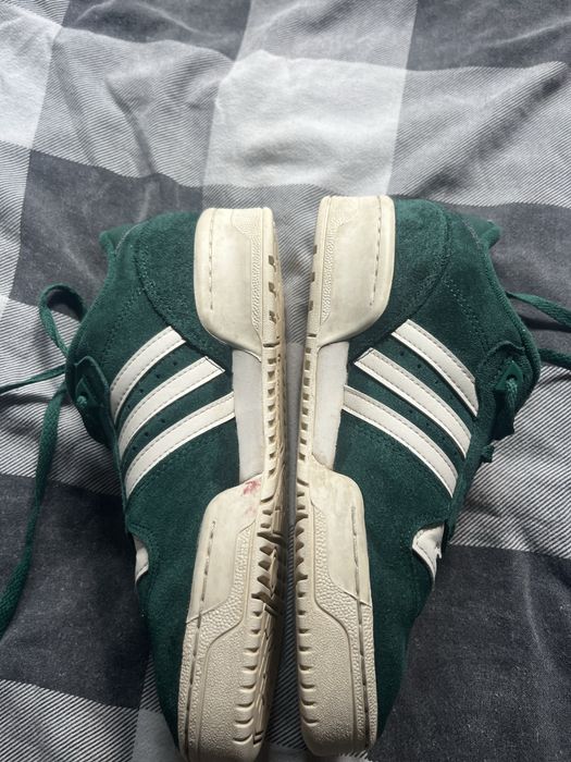 Buty z adidasa zielone