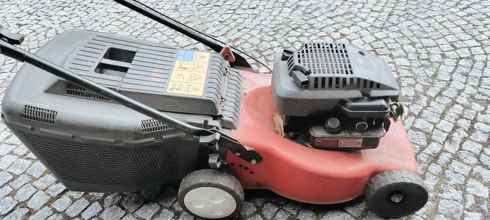 Sprzedam kosiarkę spalinową