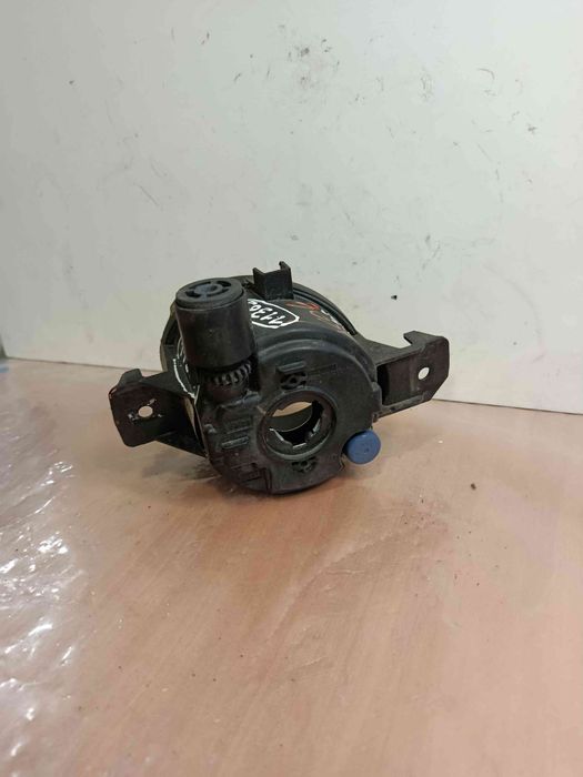 Farol nevoeiro frente direito BMW X3 (E83)