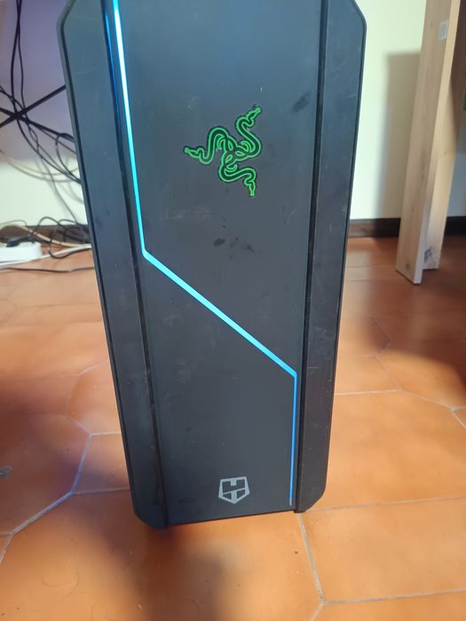 PC Gaming Ryzen 7 2700x GTX 1070 8gb RAM 16gb