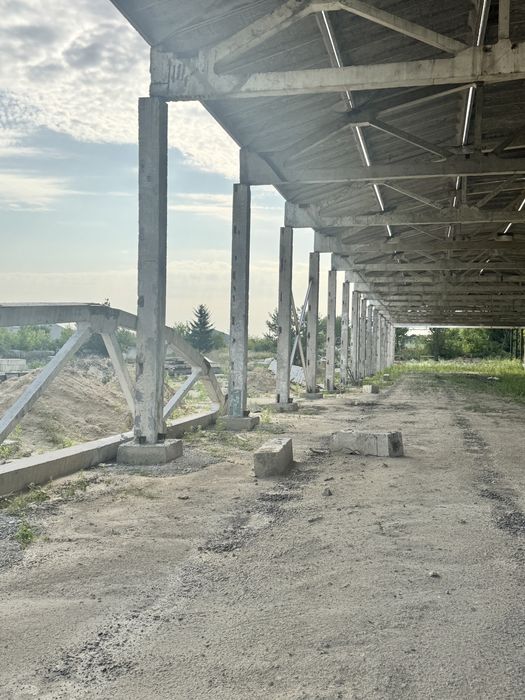 Продаж виробничо-складського комплексу з приватною земельною ділянкою