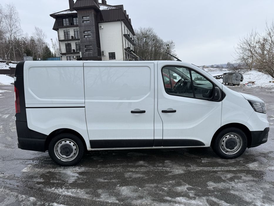 Двері дверь дверка передні праві Renault trafic 4 2.0 dCi 2019-2024