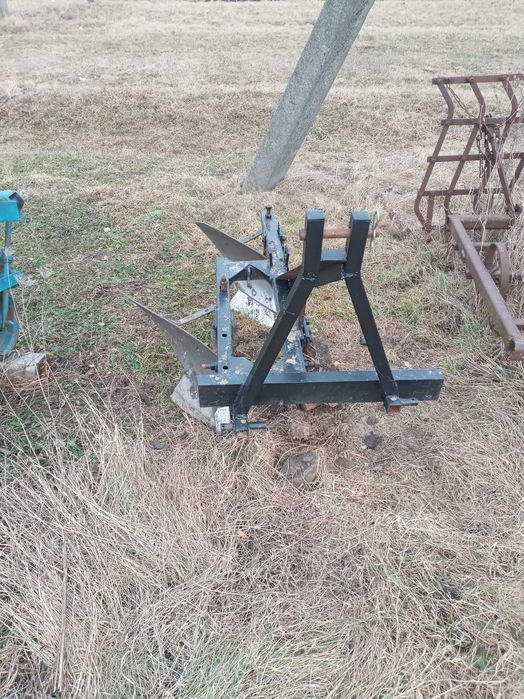 Плуг до трактора