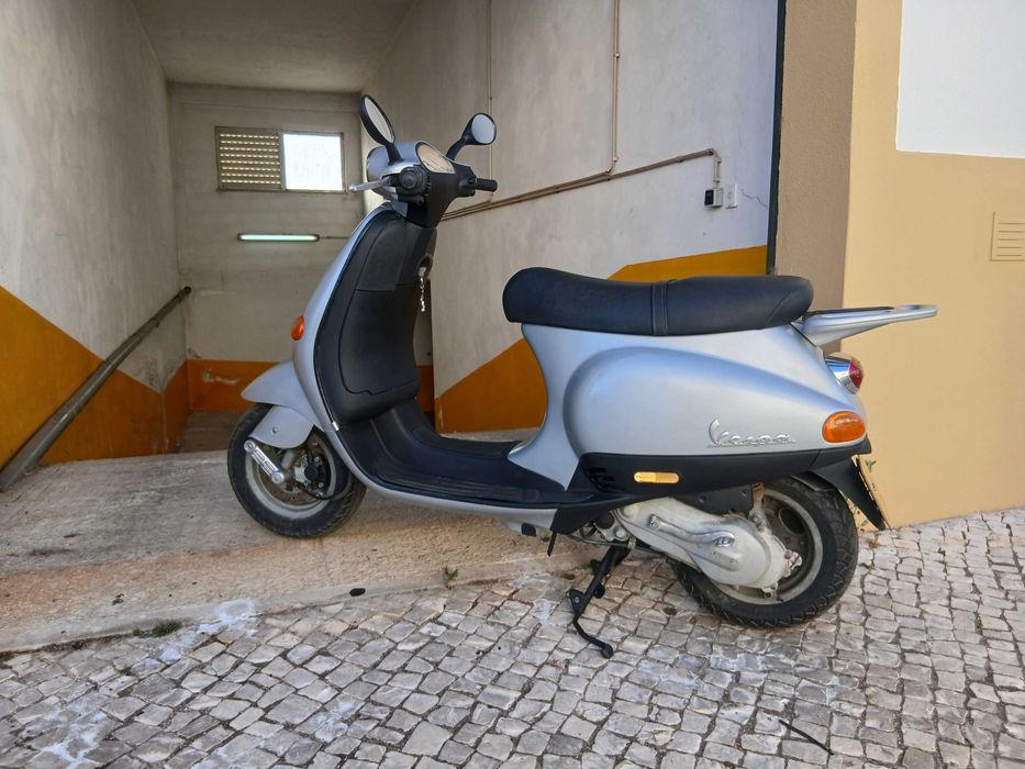 scooter Vespa  2004  COMO NOVA