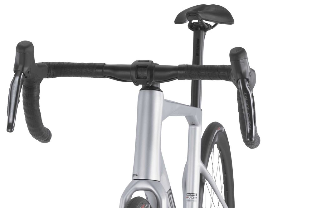 Nowy BMC Roadmachine 01 Four Ultegra Di2 2x12