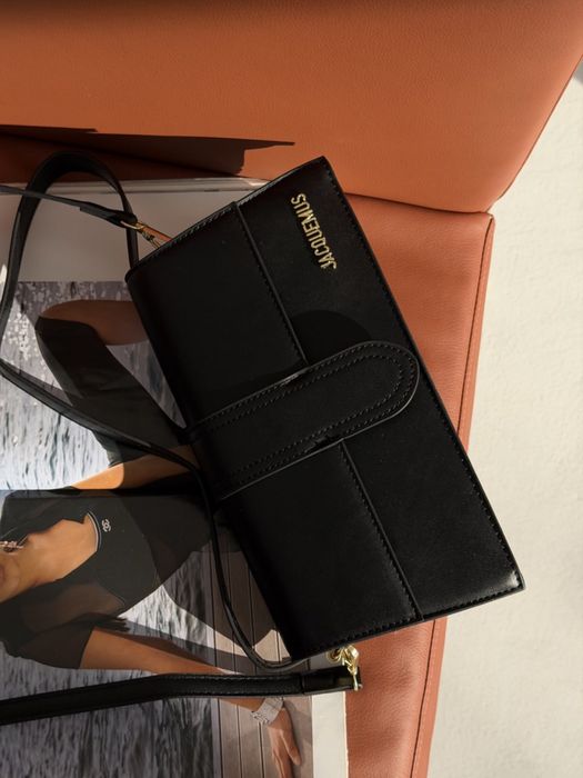 Сумка Jacquemus Le Grand Bambino на два ремінця